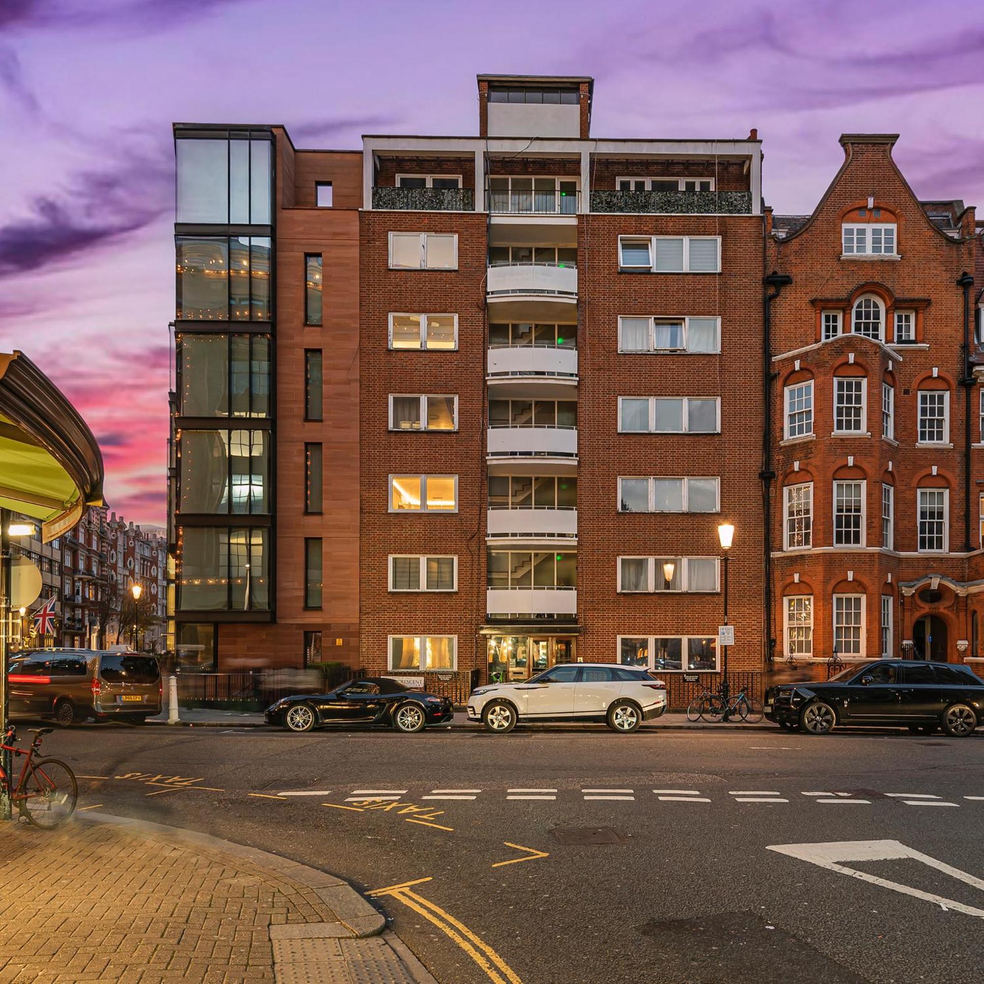 Modern Knightsbridge Apartment With Balcony Overlooking Harrods Prime Location Londres Exterior foto